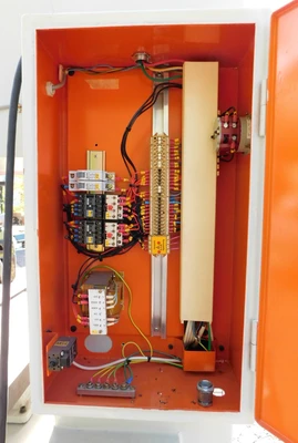 USED DAKE JOHNSON BAND SAW V-24