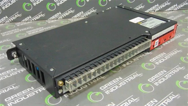 Square D 8030 ROM-221 SY/MAX Output Module Series G Used