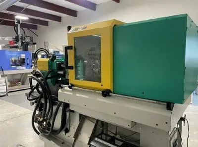 2000 ARBURG 220S-150-35 Injection Molding Horizontal/Vertical | Machinery Network (3)