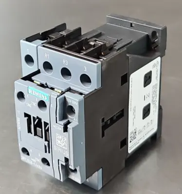 Siemens 3RT25261AK60 4Pole Contactor 25A 11kW 120Vdc Coil (BIN412)