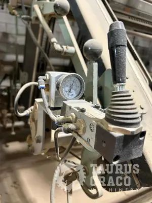 USED 2007 DOUCET DOOR MASTER RDM-M-5-48-96 ROTARY DOOR CLAMP
