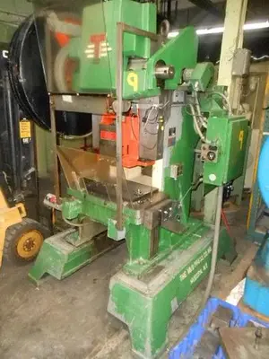 7485-230 V&O High Speed Production Power Press Straight Side – 35 Tons