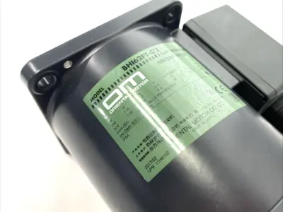 New | in-Stock Oriental Motor Induction Motor 1/4HP NO REAR FAN, STRIPPED SCREWS A.C. Motors Michigan US | Maverick Industrial Sales #1401645