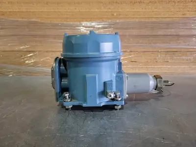 Used UNITED ELECTRIC E121-13273 Switchgears British Columbia CA | Lenmark #242455