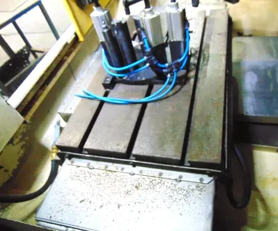 2015 FANUC ROBODRILL ALPHA D21MIA5 Vertical Machining Centers CNC | CNC EXCHANGE (4)