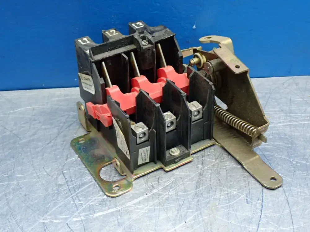 USED SQUARE D 9422