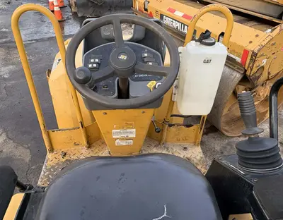 Used 2009 CATERPILLAR CB24 Tandem Rollers New Jersey US | Proxy Equipment #1385313