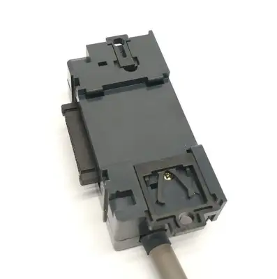 USED AUTOMATIONDIRECT TERMINATOR BASE EXPANSION CABLE 1M LENGTH