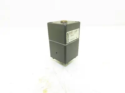 Burkert 262 Pneumatically Operated Valve 2 Position 2 port 0-87psi G 1/2 Only