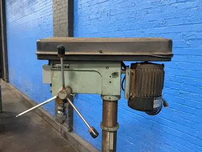 Used DELTA R 9250 Heavy Duty & Sensitive Single Spindle Drills Ohio US | HGR 24 #1437841