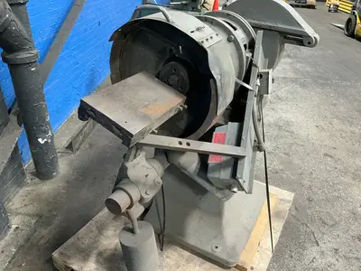 Used THE UNITED STATES ELECTRICAL CO. 70 Pedestal Type Grinders (Double End) Ohio US | HGR 24 #1266487