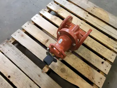 Used MUELLER 030A236206LN Valves/Fittings British Columbia CA | Lenmark #1440794