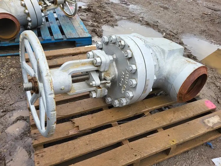 Used CRANE 761/2XUF Valves/Fittings British Columbia CA | Lenmark #255823