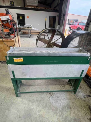 USED JLT PLATE SPREADER