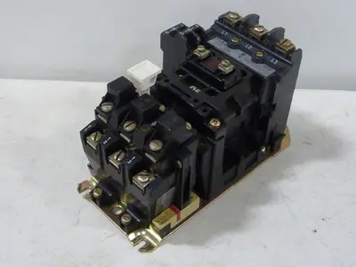 USED ALLEN BRADLEY 520F-BOD SER W W32