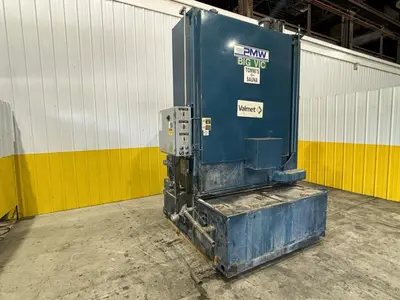 USED PMW 812