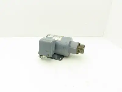 Nippon TOP-1ME100-11MA-U Trochoid Oil Pump Gerotor Type 0.1kw 220V 3Ph
