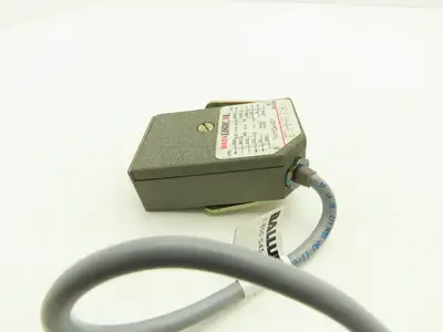 Datalogic ET3-5-A5 Photoelectric Sensor Photoreflex NPN/PNP 10-30VDC