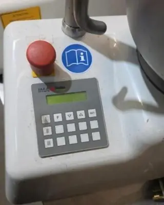USED STEPHAN UM12