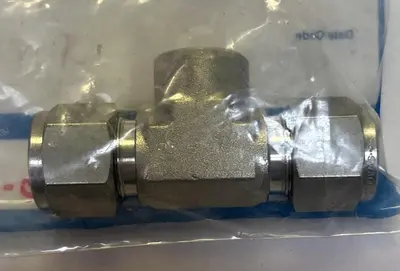 Used SWAGELOK SS-810-3-4TTF Valves/Fittings Ohio US | Surplus Asset Holdings #1237882