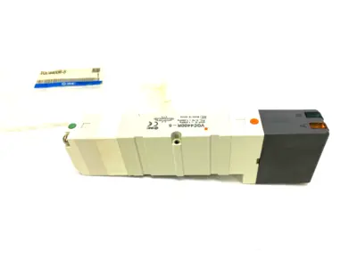 USED SMC PLUG-IN SOLENOID VALVE 5-PORT