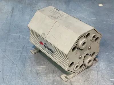 Used INGERSOLL RAND PD02PAPSPTA Pumps Ohio US | HGR 24 #1285591