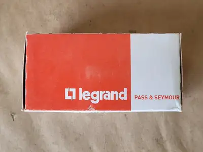 NEW PASS & SEYMOUR L530-C