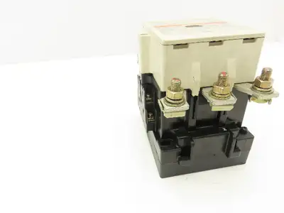 Fuji SC-N7(152) Motor Starter Contactor 3-Pole 150A 100Hp 120V Coil