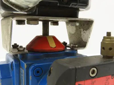 Compact II C20 SR-2C IMP 1/4 Turn Valve Actuator w/Flowserve Positioner