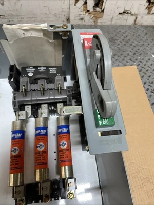 USED Allen Bradley 2112B-DDBD-4G-26J-47-79UL-106-107-9000008
