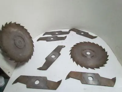 Carbide 12" Dia x Up To 1-3/4" Wide 1-1/8" Bore (6) 1/4" Chippers (2) 1/8"Blades