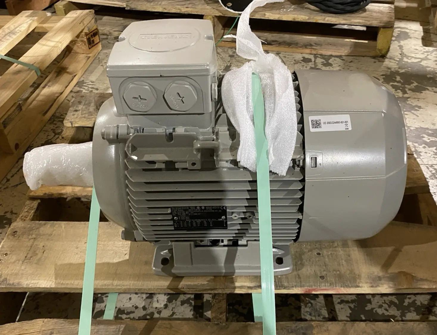 USED SIEMENS EAGLE LINE SIMOTICS NEMA PREMIUM EFF. MOTOR