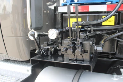 Used 2019 KENWORTH T880 Septic/Sewer/Vacuum Trucks Texas US | Roll Off Truck World #1491813