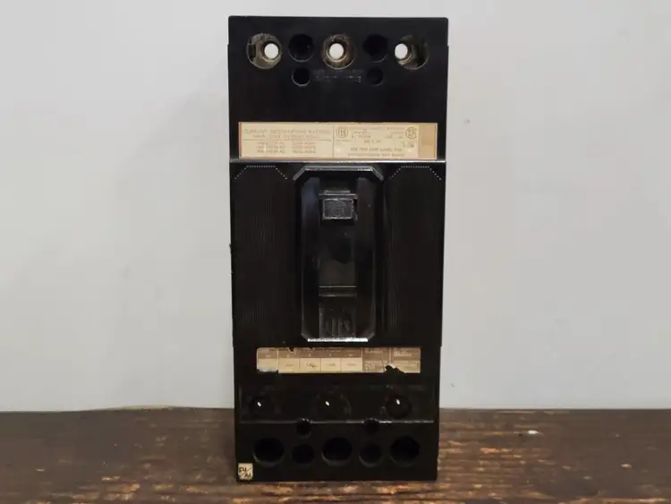 Used ITE FJ3B125 Switchgears British Columbia CA | Lenmark #242392