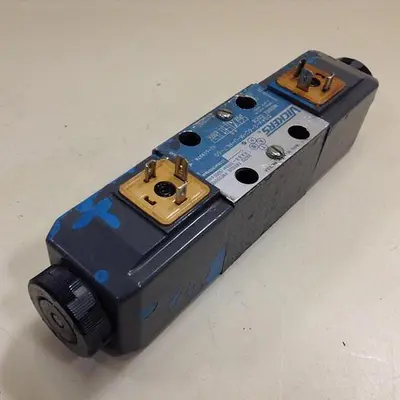 USED VICKERS DG4V-3-6C-M-U-HL7-60