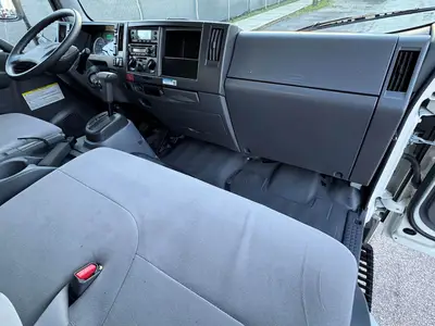Used 2019 ISUZU NQR Reefer Trucks Florida US | Truck and Van Outlet #1509201