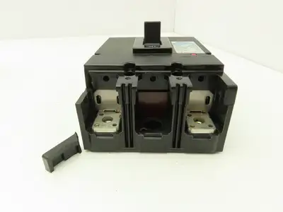 Fuji Electric EA202A  2-Pole Circuit Breaker 225A 600VAC 250VDC 2-Pole