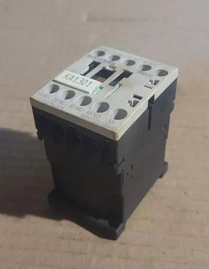 Used SIEMENS 3RH1122-1BB40 Misc Electrical & Power Parts Wisconsin US | Lemke Machinery Sales #313370