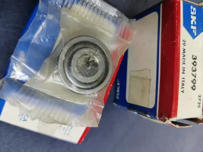 NEW SKF bearing