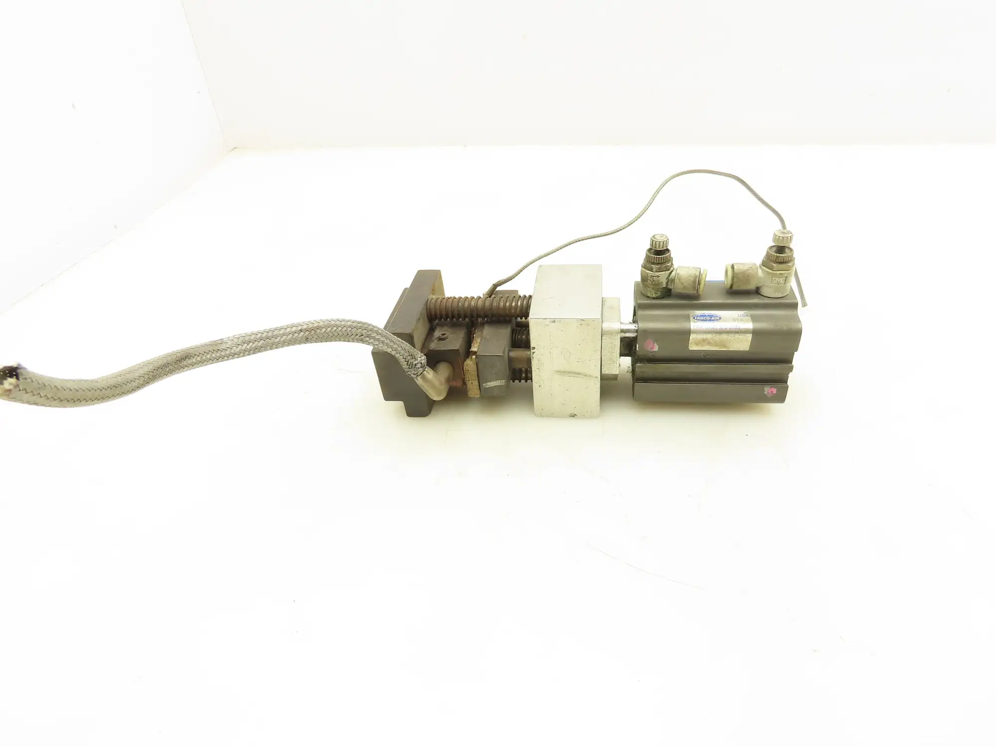 Fabco GTND-032-035-V Pneumatic Tooling Cylinder 35mm Stroke w/Toolplate Cutter