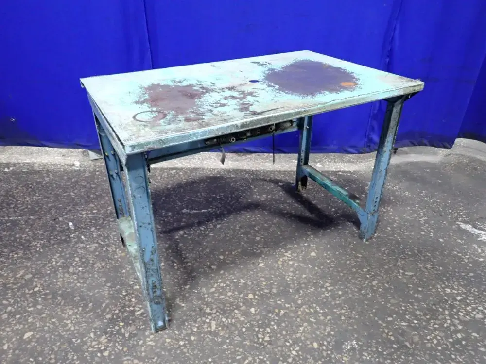 48" X 30" X 34" Table