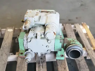USED SAUER DANFOSS 24-7020 CW