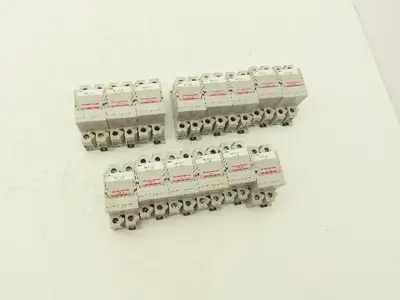 IDEC NC1V-2100 Circuit Breaker 2-Pole 220vAC/125vDC 5A 10A 20A Lot of 14