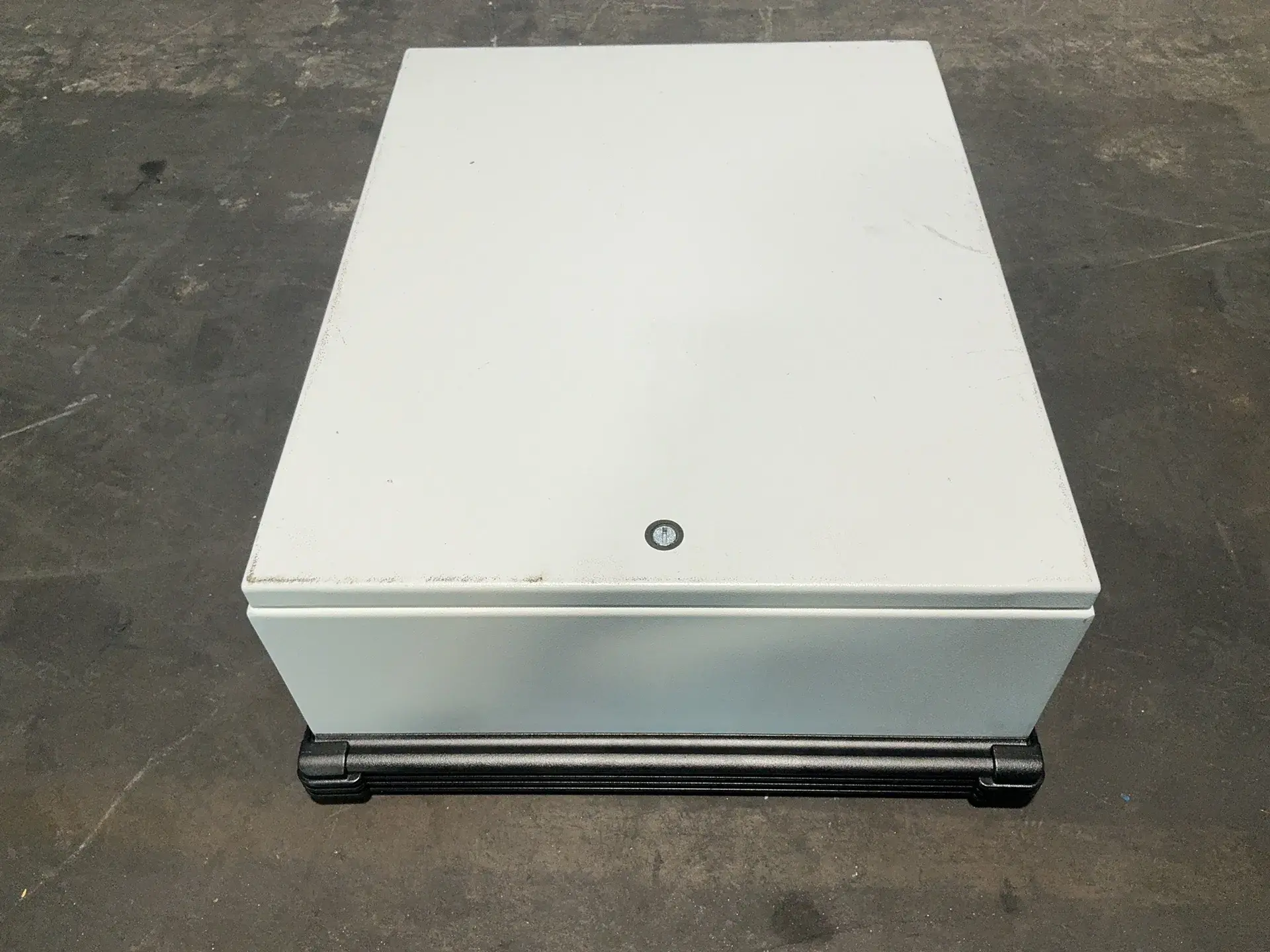 Used HOFFMAN CP486018 Electrical Panels Ohio US | HGR 24 #1357435
