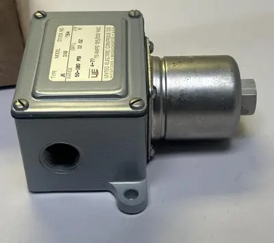 New | in-Stock UNITED ELECTRIC CONTROLS J6 Miscellaneous Equipment (Electrical & Power) | Surplus Asset Holdings #1198413