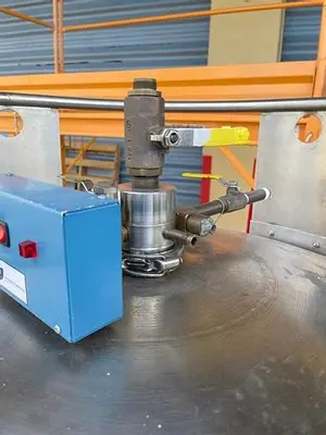 International Cryogenics IC 500 Helium Dewar Storage Tank on Wheels