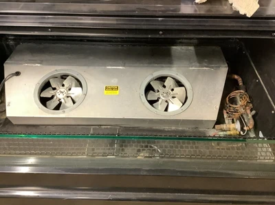 152-0345 Southern CaseArts MDC-60HN-4 Self Contained Multi Deck Display Cooler