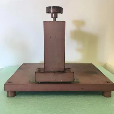 Manual tensile string tester