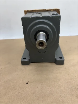 NEW Lenze GST05-2M VBR 071C42