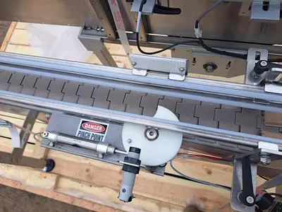 Capper, Inline, Chuck Screw Capper, Automatic, Cap Feeder #C745456